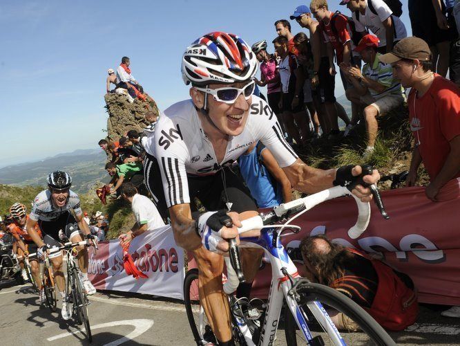 Брэдли Уиггинс – один из гонщиков Team Sky, которые получили преимущество эффективной работы Shimano Dura-Ace Di2. Менее дорогая электронная система переключения Ultegra скоро будет доступна для всех.